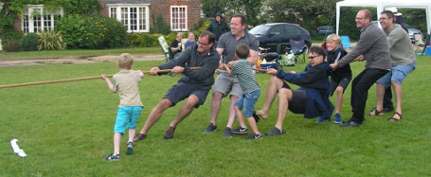 tug of war males